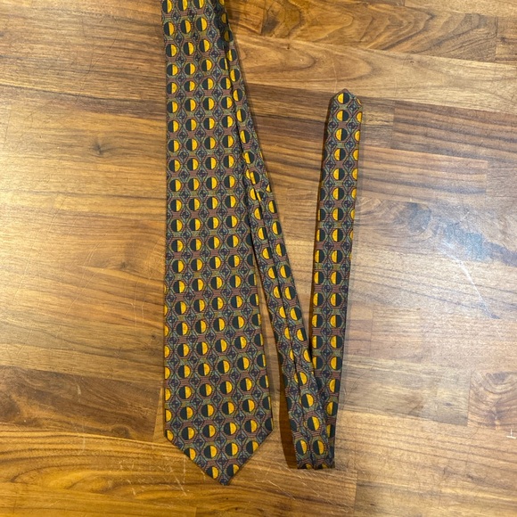 Robert Talbott Other - Robert Talbott Tie Carmel By the Sea Pebble Beach yellow and‎ Brown Silk Tie